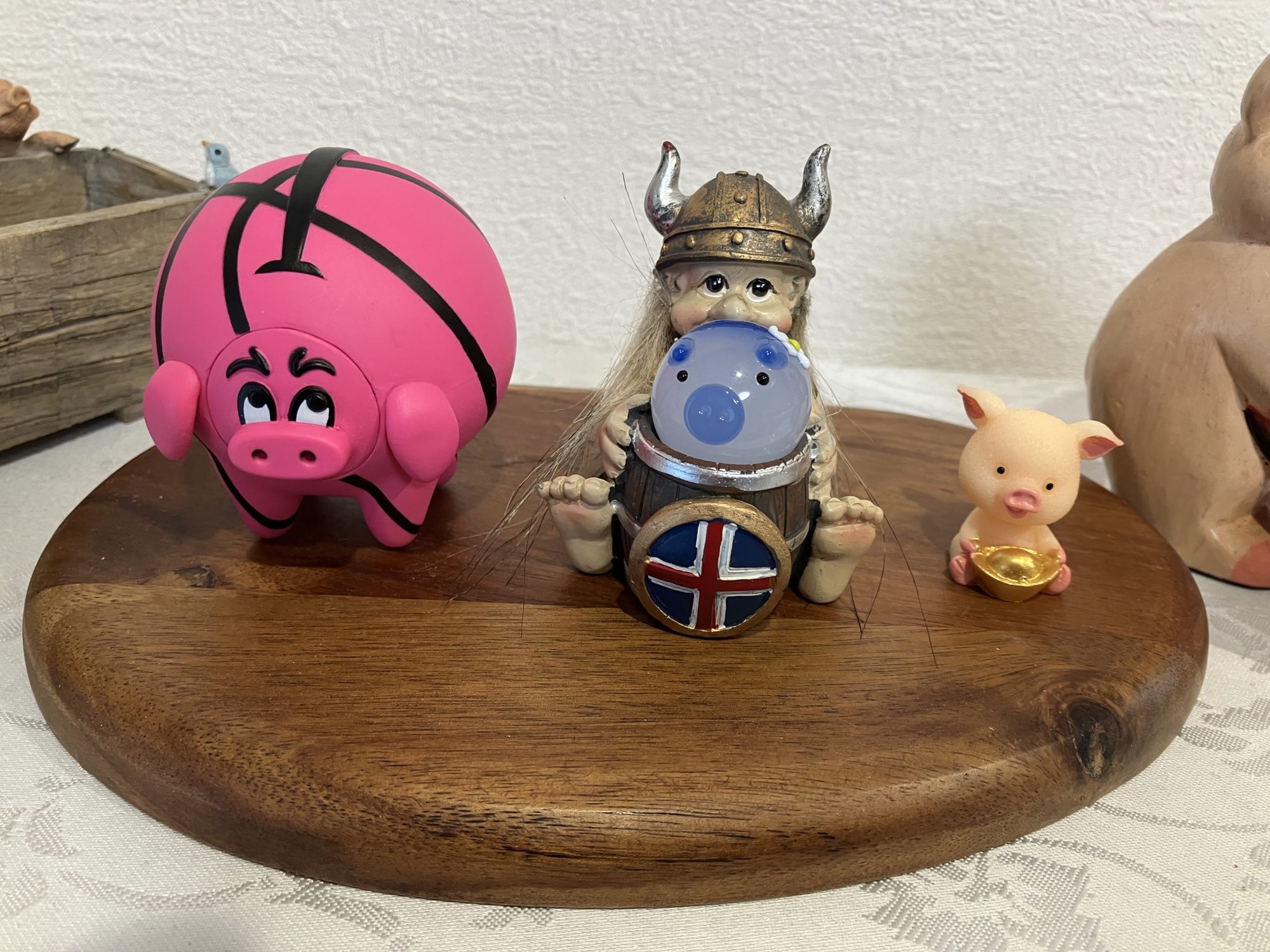 2月の豚ちゃんコーナー - J's ピアノ教室