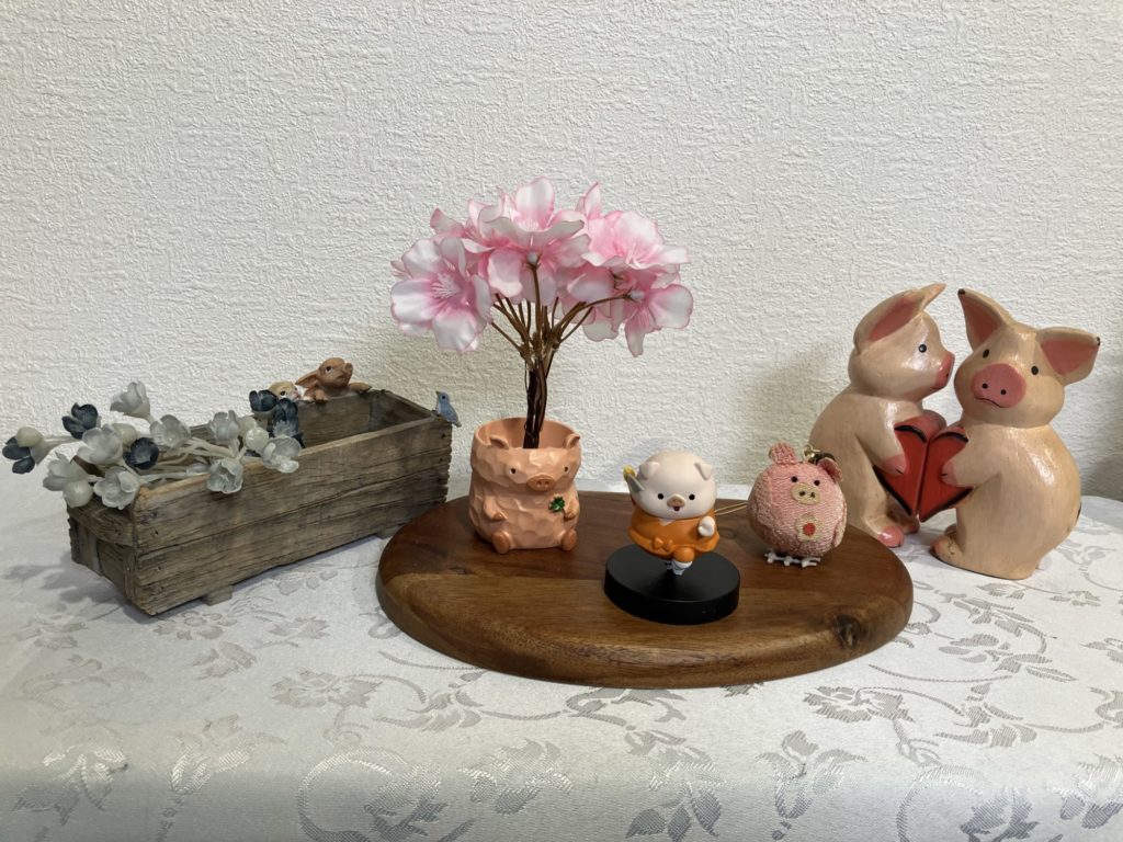 豚ちゃんの置物（26年4月）-1